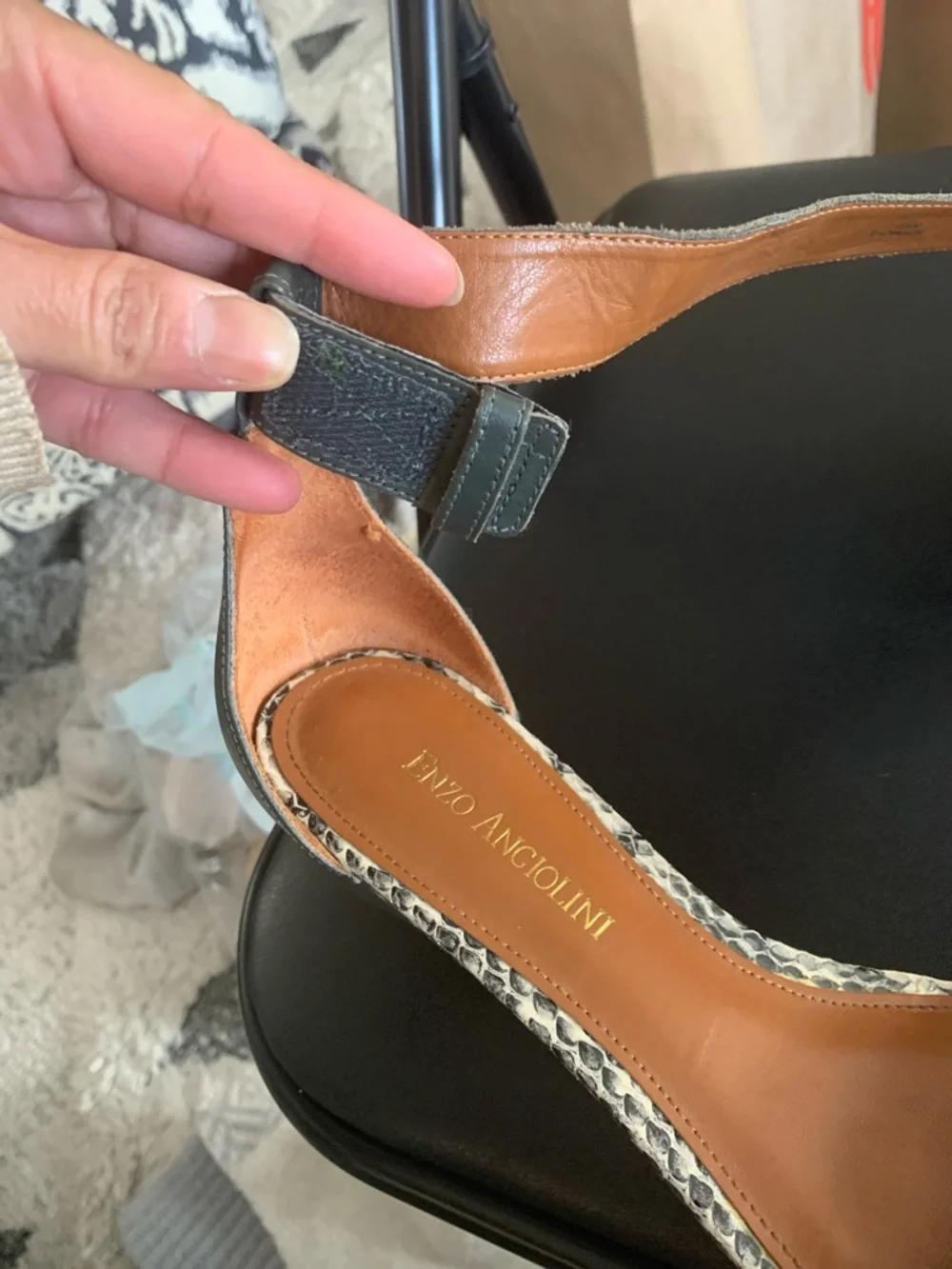 Pointy toe flat - Picture 3 of 3